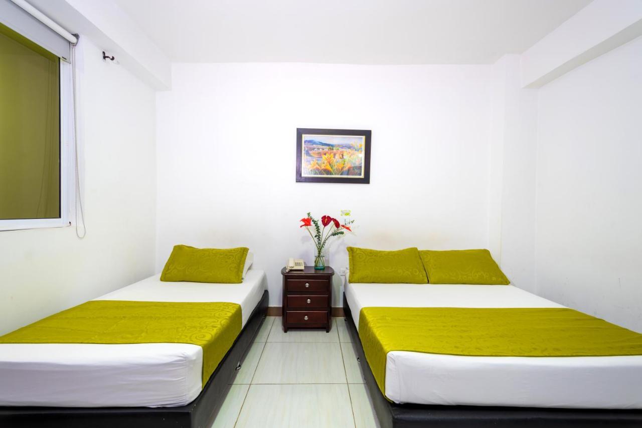 Hotel Ayenda 1234 Imperio 70 Medellín Esterno foto