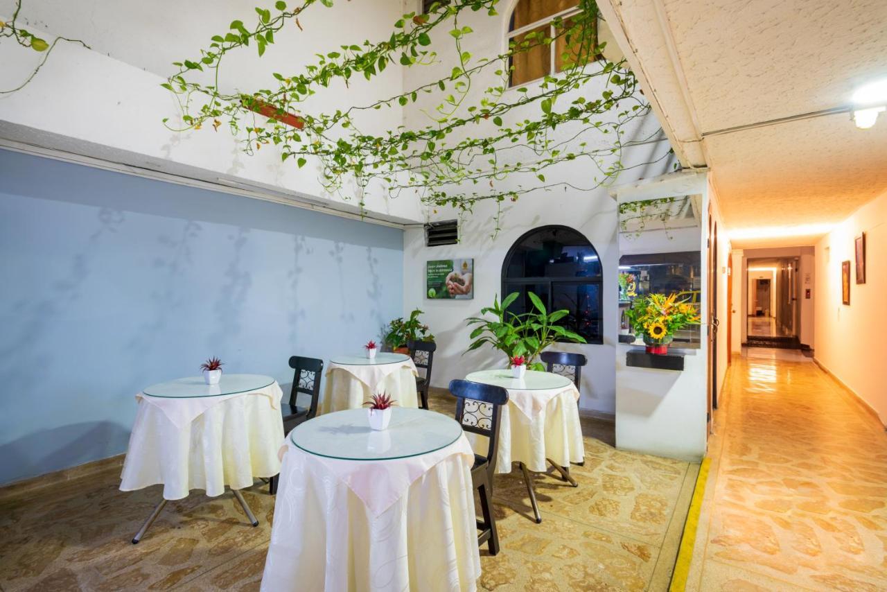 Hotel Ayenda 1234 Imperio 70 Medellín Esterno foto