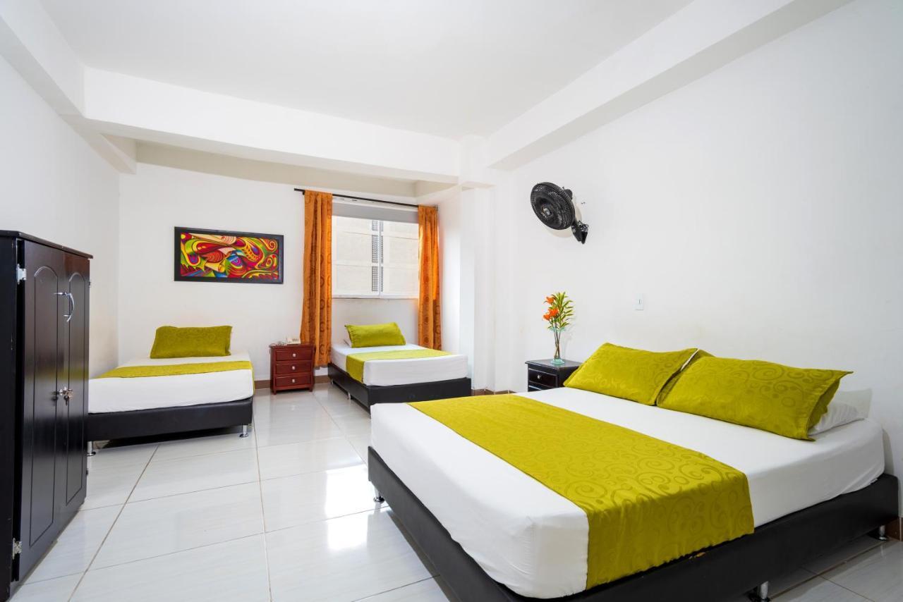 Hotel Ayenda 1234 Imperio 70 Medellín Esterno foto
