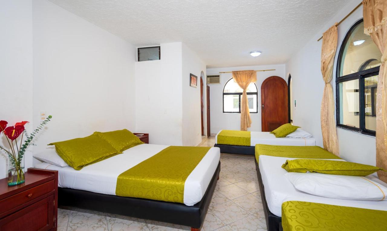 Hotel Ayenda 1234 Imperio 70 Medellín Esterno foto