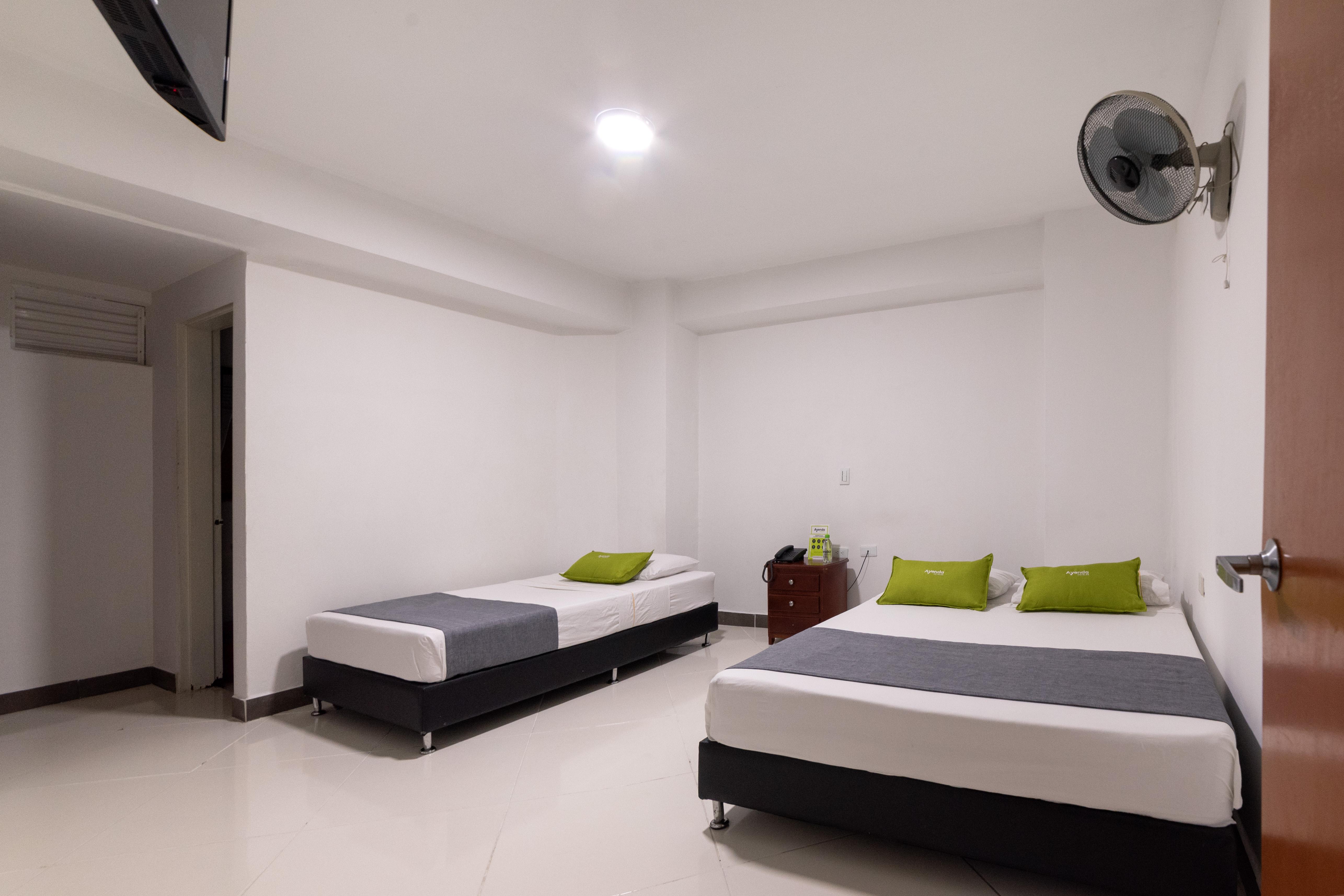 Hotel Ayenda 1234 Imperio 70 Medellín Esterno foto