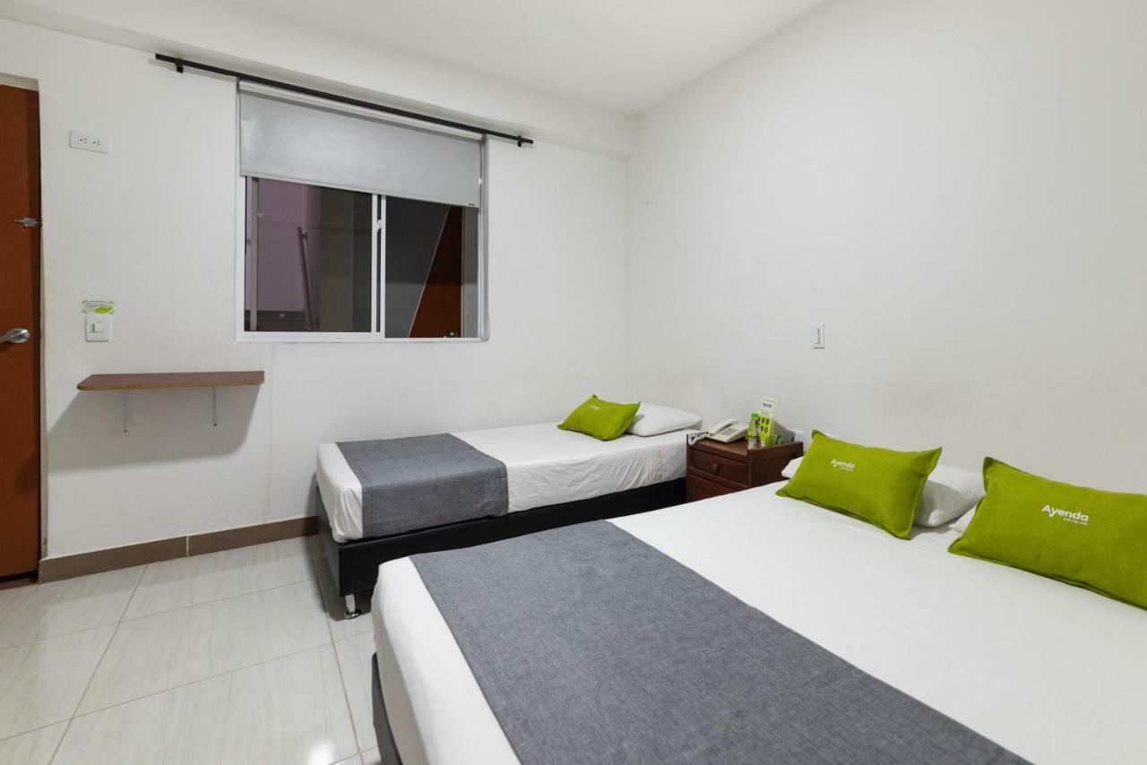 Hotel Ayenda 1234 Imperio 70 Medellín Esterno foto