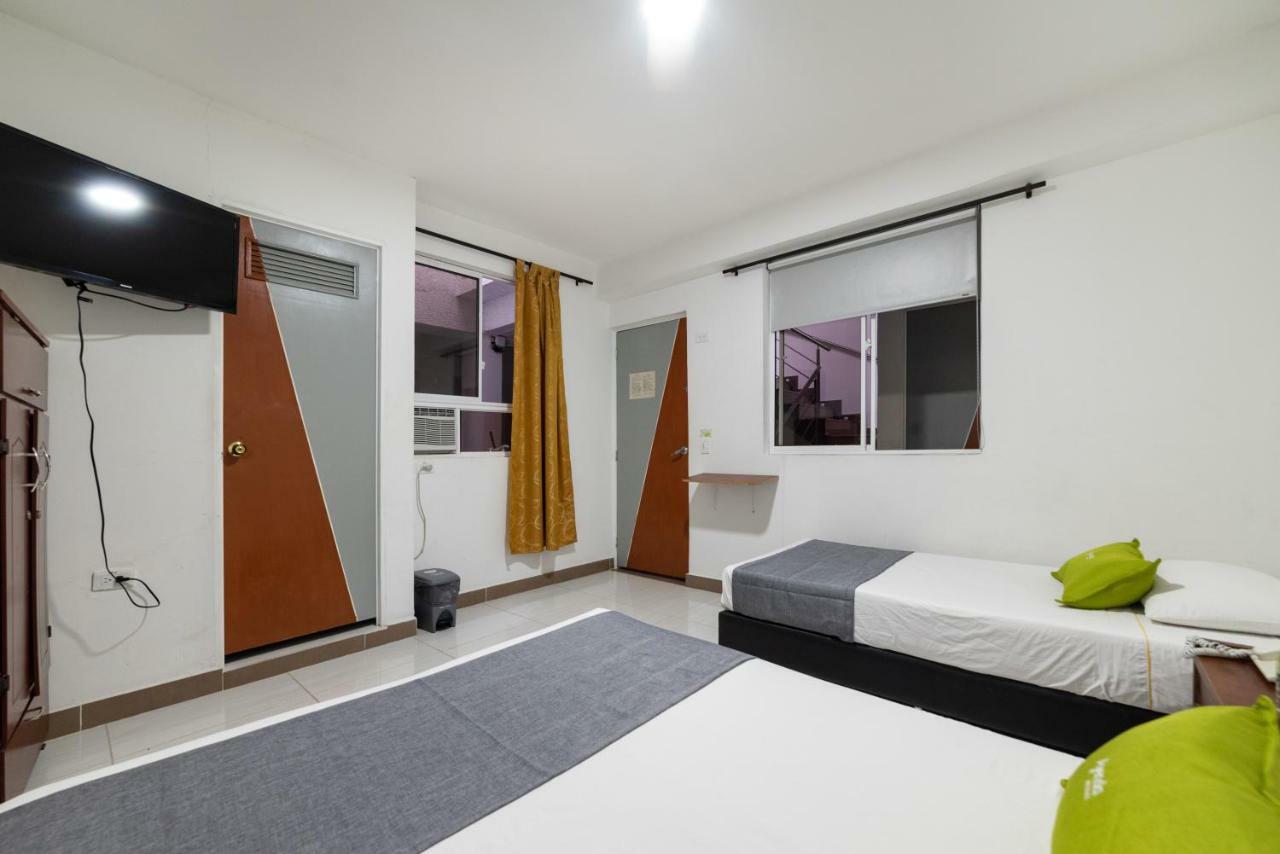 Hotel Ayenda 1234 Imperio 70 Medellín Esterno foto